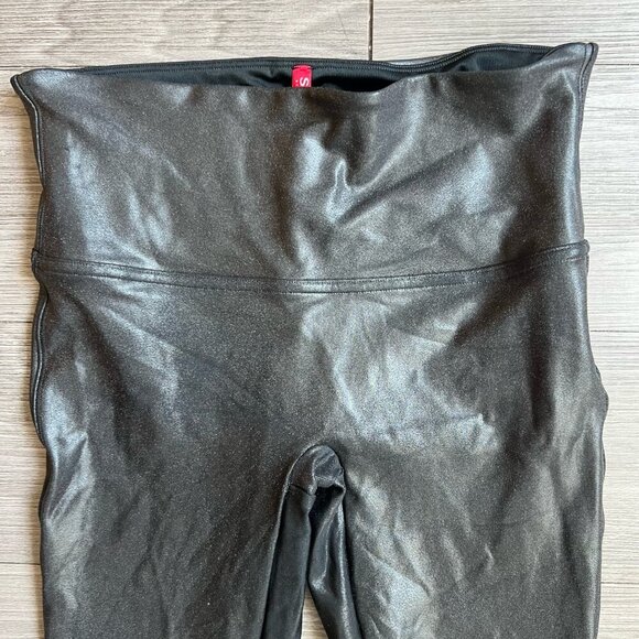 Spanx Faux Leather Black Space Gray Shiny Leggings Size M - Picture 2 of 4